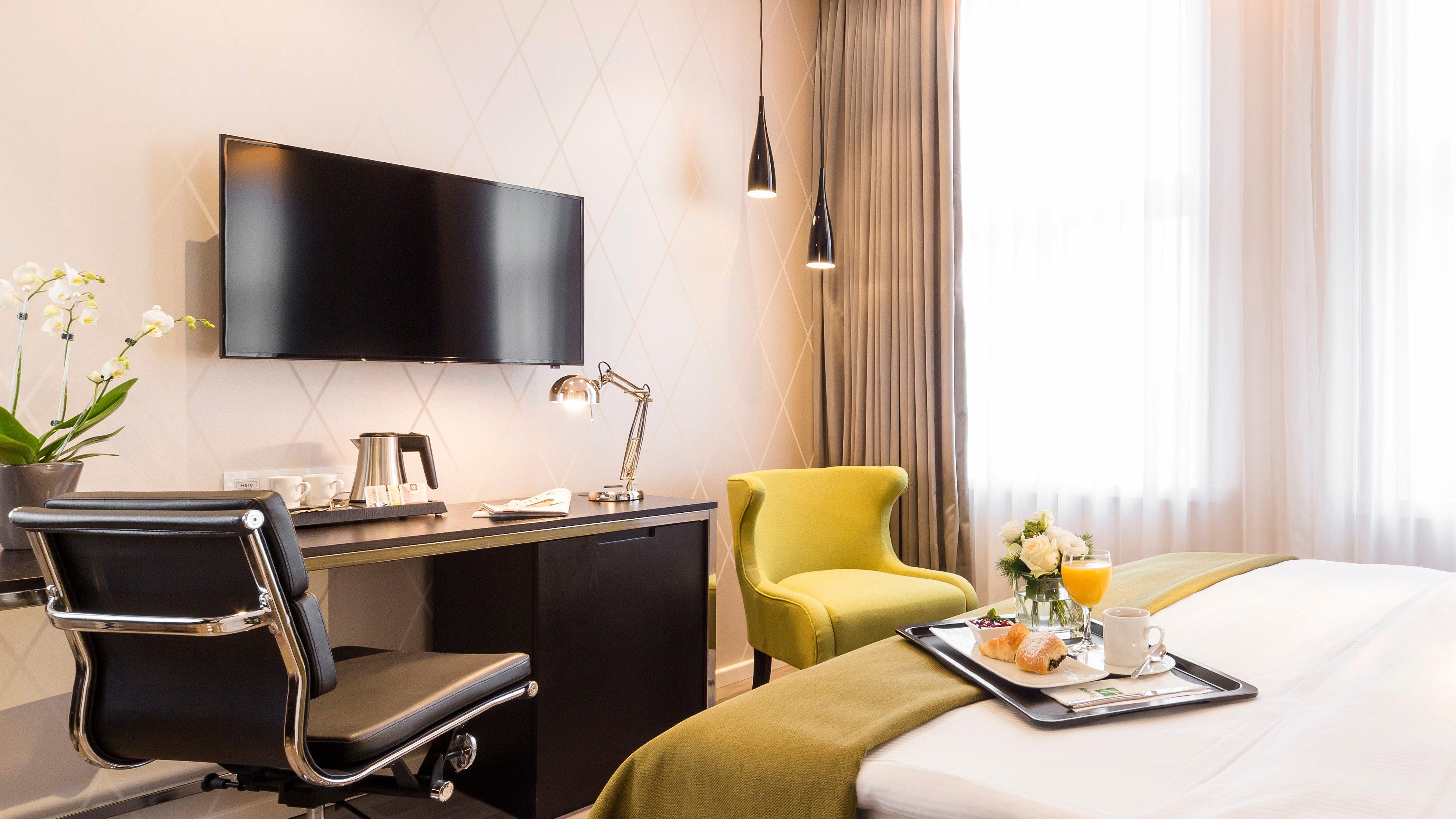 Holiday Inn Dresden - Am Zwinger By Ihg Exterior photo