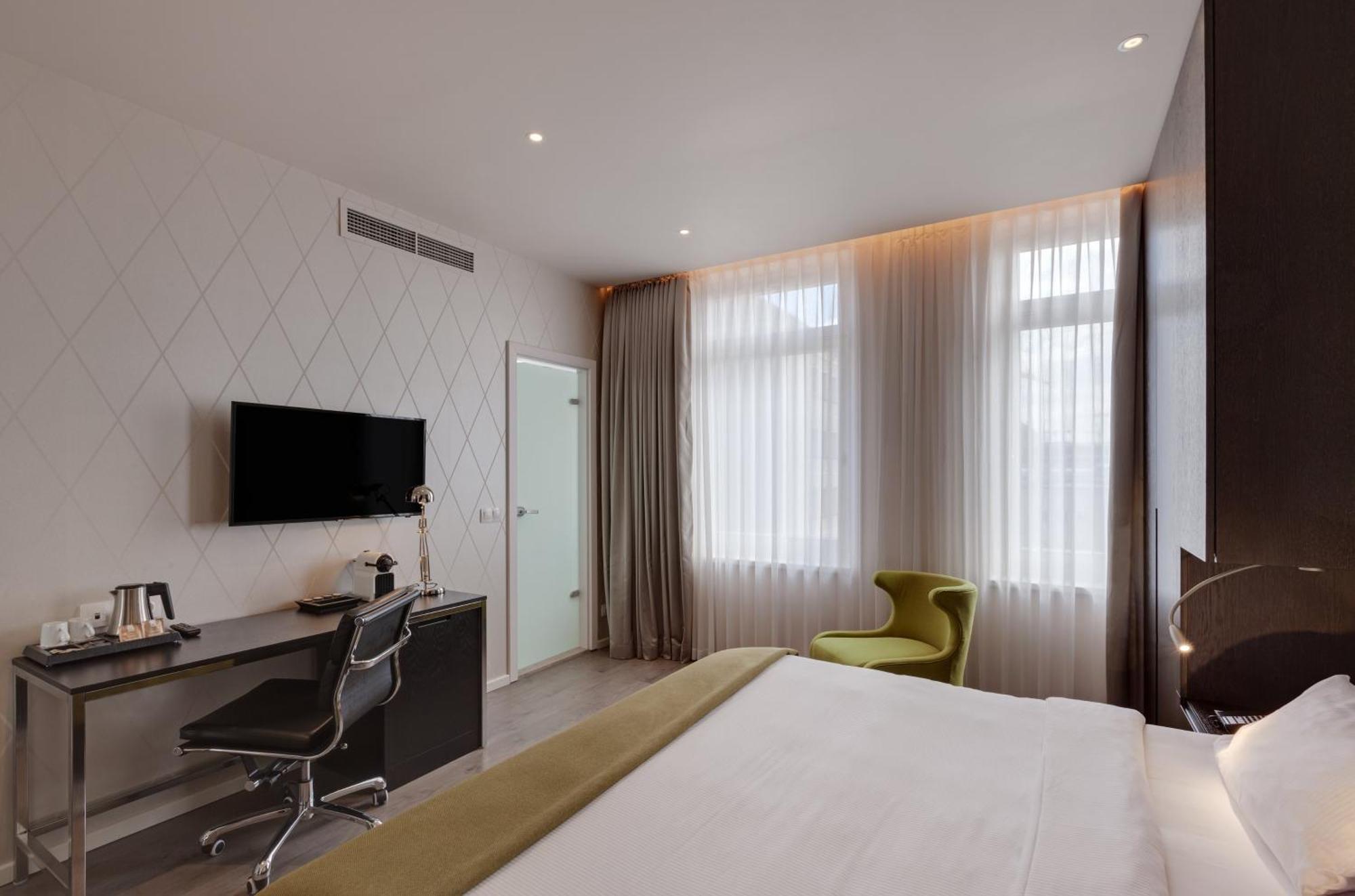 Holiday Inn Dresden - Am Zwinger By Ihg Exterior photo