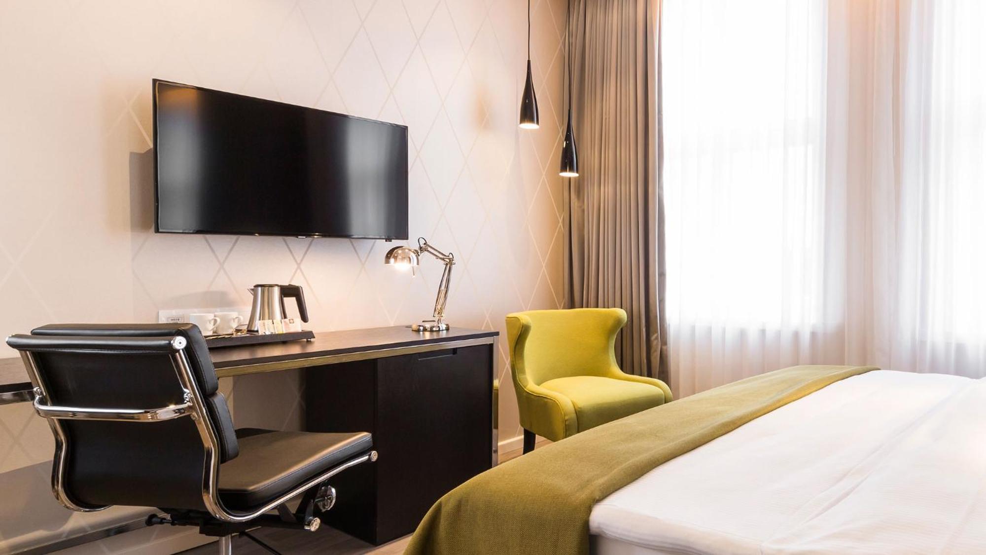 Holiday Inn Dresden - Am Zwinger By Ihg Exterior photo